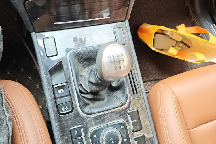 Used Haval H6 Coupe 2016 Blue Label 1.5T Manual Two-Wheel Drive Urban Model