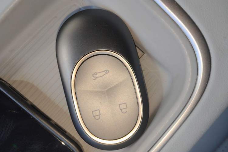 Used Nio ES6 2024 75 kWh

