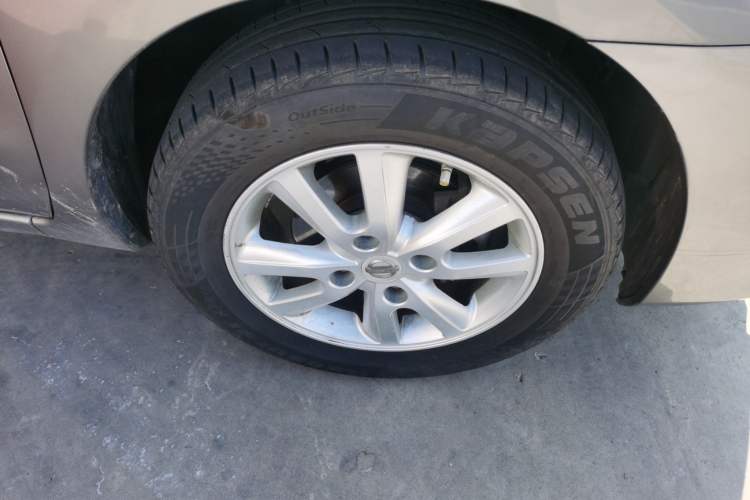 Used Nissan Livina 2015 1.6XE CVT Comfort Edition Right Front Wheel Hub