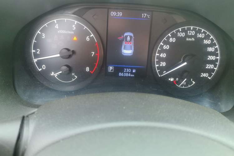 Used Nissan Teana 2020 2.0L XL Comfort Edition Odometer Close Up