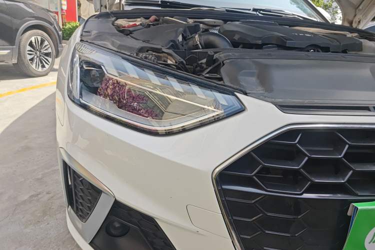 Used Audi A4L 2022 40 TFSI Fashion Dynamic Model Right Front Headlight