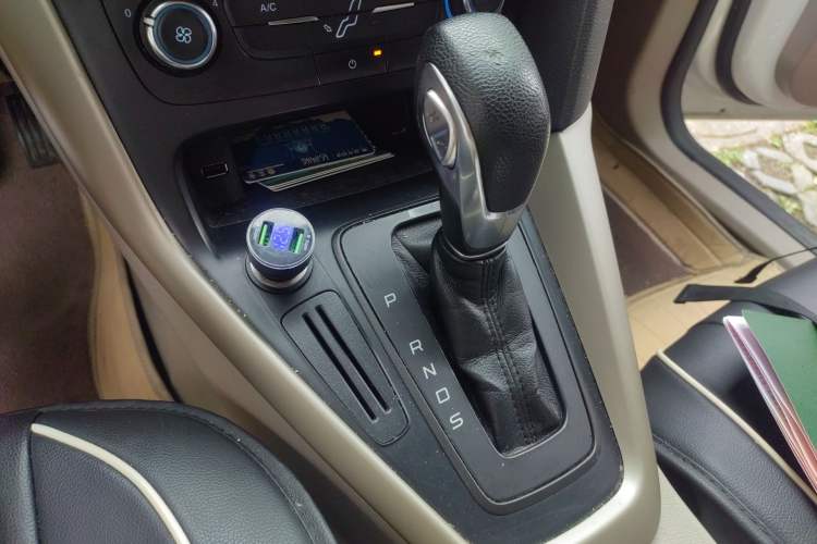 Used Ford Focus 2015 Sedan 1.6L Automatic Comfort Model
