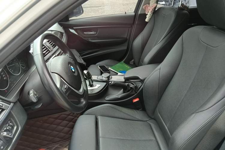 Used BMW 3 Series 2019 320Li Fashion Model Left Front Seat