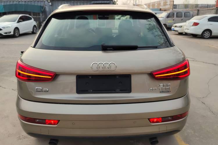 Used Audi Q3 2016 40 TFSI quattro all-wheel-drive sport model
