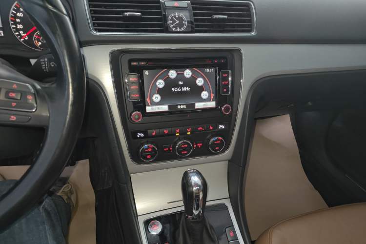 Used Volkswagen Passat 2015 1.8TSI DSG Prestige Edition
