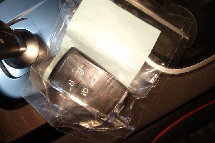 Used Land Rover Discovery Sport 2022 Revised Version 249 PS R-Dynamic S Performance Edition 5 Seats Interior 1