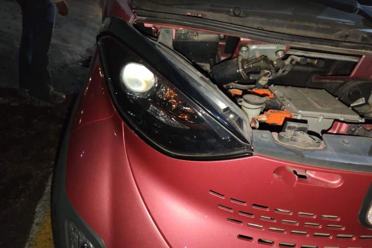 Used Baojun E100 2019 250KM Smart Drive Edition Right Front Headlight