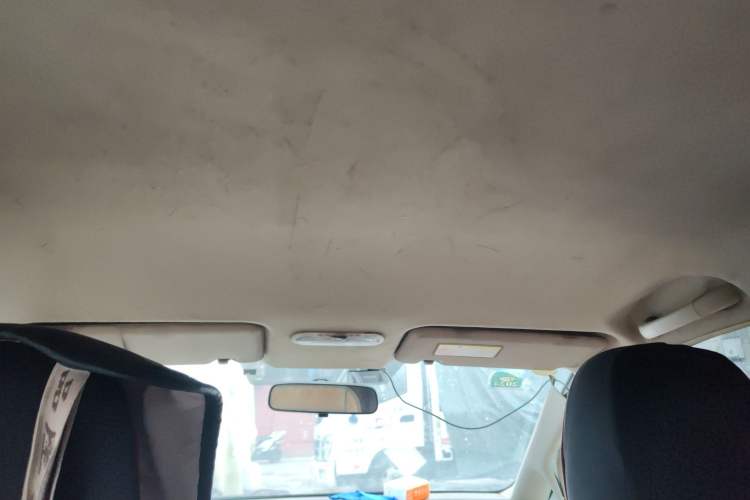 Used Venucia D50 2013 1.6L Manual Fashion Edition