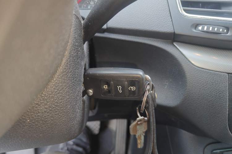 Used Volkswagen Sharan 2013 1.8TSI Standard Model Euro IV Vehicle Key