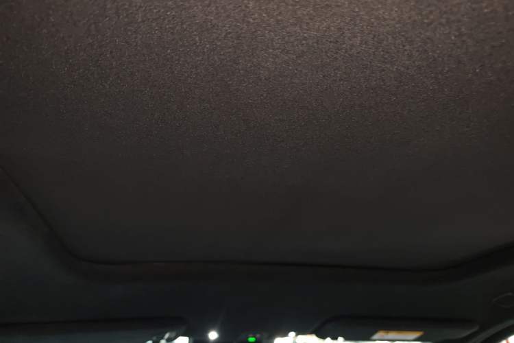 Used Nio ES6 2024 75 kWh Headliner