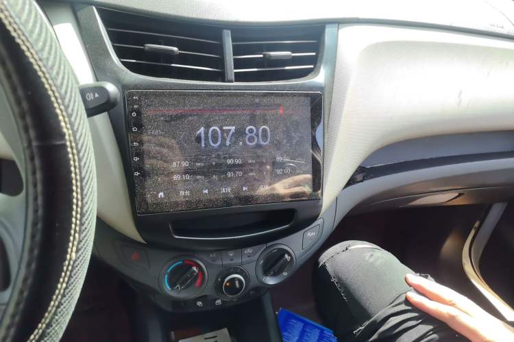 Used Chevrolet Sail 2015 Sail 3 1.3L Manual with Ideal Sunroof Edition
