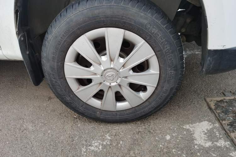 Used CHANGAN KAICHENG Shenqi F30 2019 1.5L Comfort Edition China VI Dual-Cab Long Wheelbase DAM15KL Right Front Wheel Hub