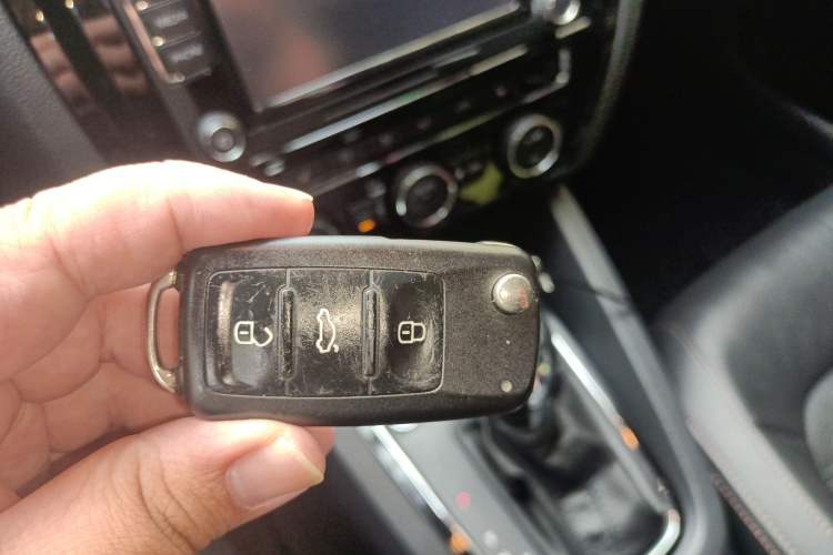 Used Volkswagen Sagitar 2015 280TSI Automatic Flagship Model Vehicle Key