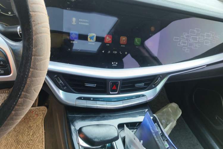 Used Geely Auto Emgrand GT New Energy 2018 1.5T PHEV Yaoxiang Edition Audio And AC Panel