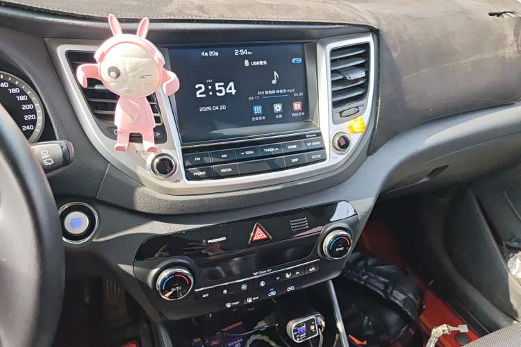 Used Hyundai Tucson 2015 1.6T Dual-Clutch Two-Wheel-Drive Smart Model