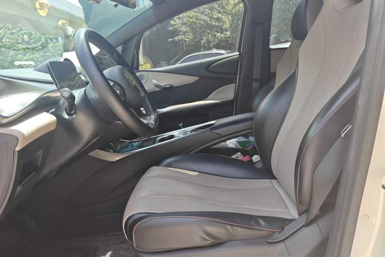 Used BYD Dolphin 2023 420 km Free Version
