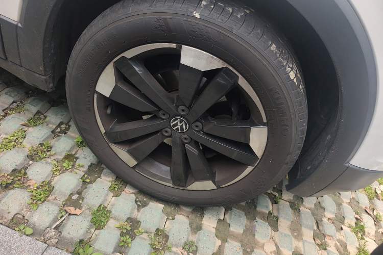 Used Volkswagen Tacqua 2021 1.5L Automatic Yue Zhi Lian Edition Right Front Wheel Hub