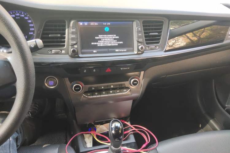 Used Hyundai Mistra 2017 1.8L Automatic Smart GLS China V Standard Audio And AC Panel