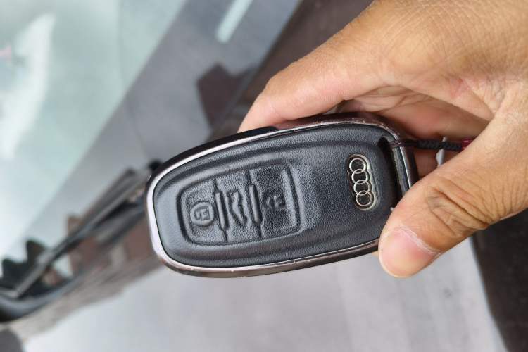 Used Audi Q5 2017 Plus 40 TFSI Technology Model