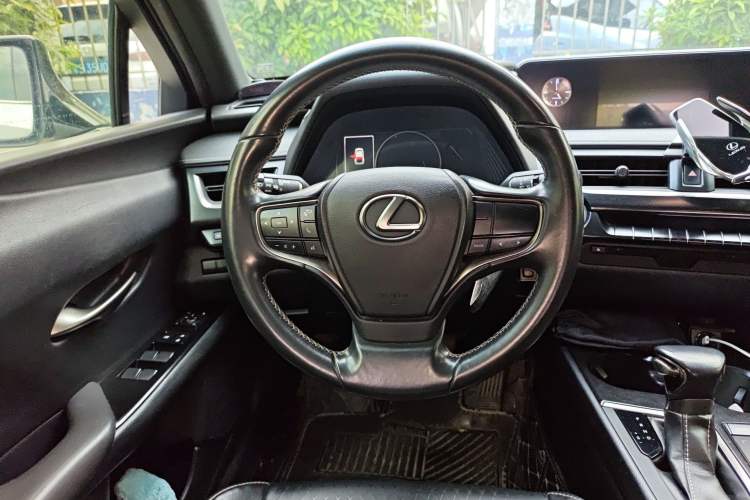 Used Lexus UX 2019 260h Explore-Cool Edition China VI Standard
