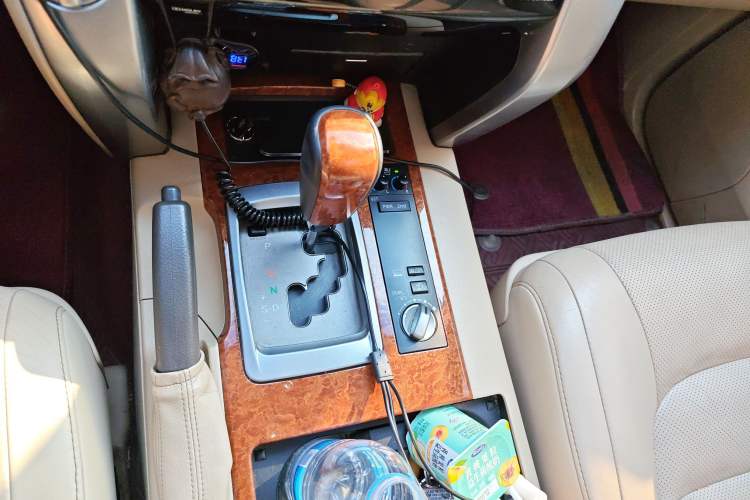 Used Toyota Land Cruiser 2012 4.6L Automatic VX-R
