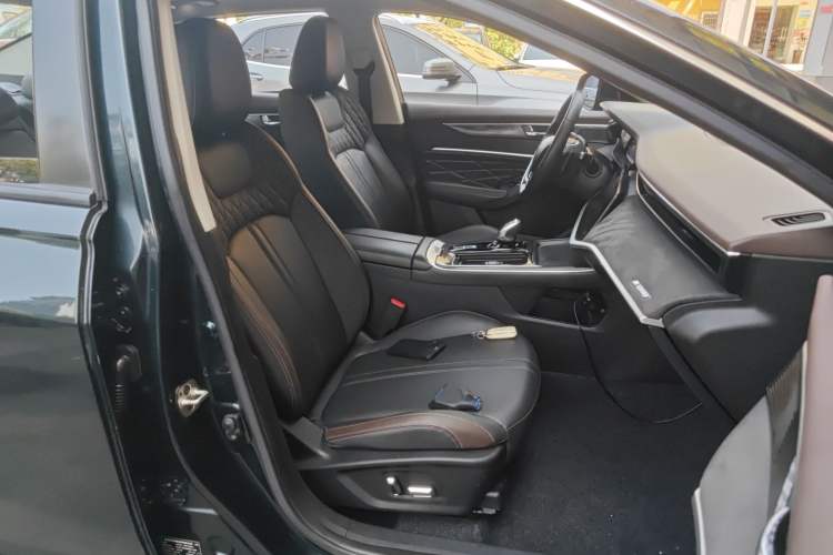 Used Dongfeng Aeolus Yixuan MAX 2021 1.5T Super Cool Dad Edition
