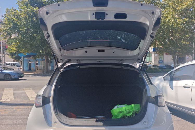 Used BYD Dolphin 2021 405 km Free Version Trunk