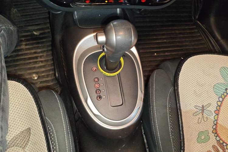 Used Infiniti ESQ 2014 1.6L Spontaneous Edition