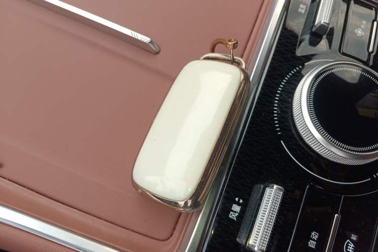 Used Geely Galaxy L6 2025 EM-i 140km Long-Range Version