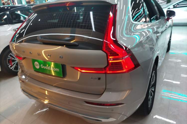 Used Volvo XC60 2023 B5 4x4 Smart Luxury Edition