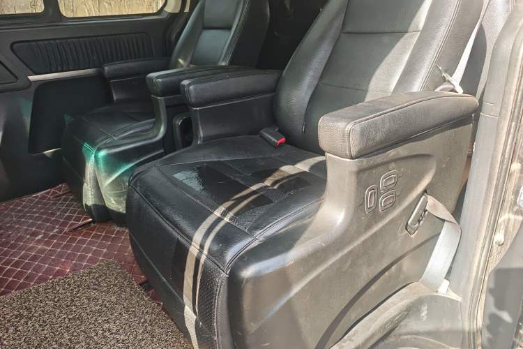 Used FORTHING CM7 2014 2.4L Manual Executive Model