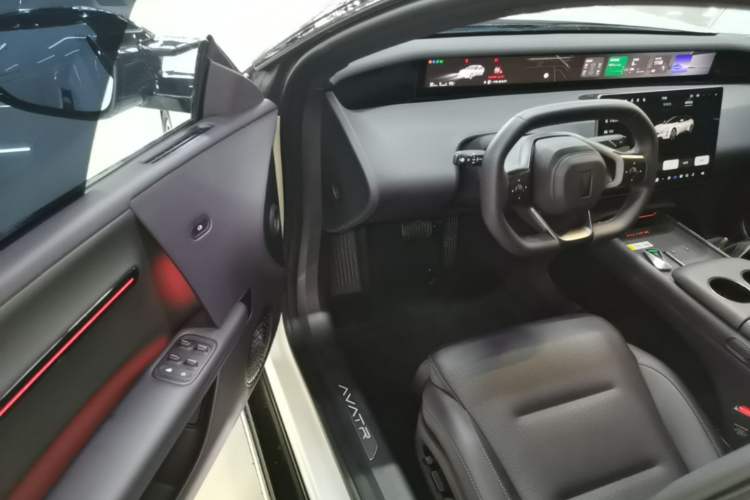 Used Avatr 06 2025 Ultra Pure Electric Edition