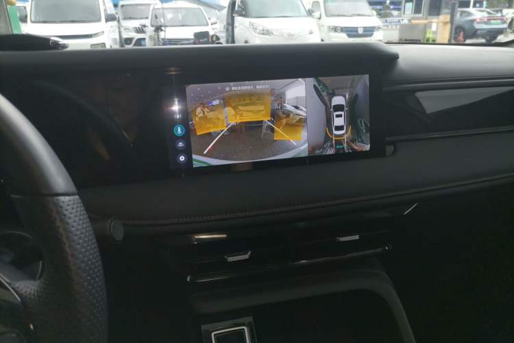 Used Roewe i5 2023 1.5L CVT Luxury Edition Audio And AC Panel