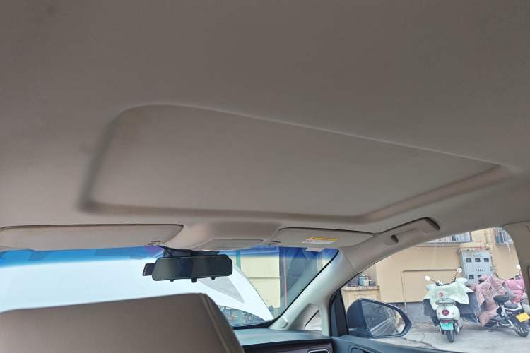 Used Buick GL8 2018 28T Comfort Model China VI Standard
