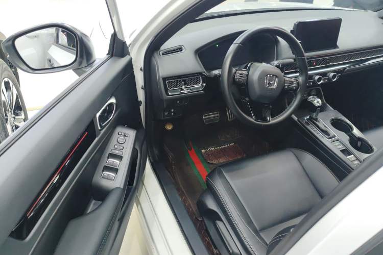 Used Honda Civic 2022 240TURBO CVT Dynamic Edition
