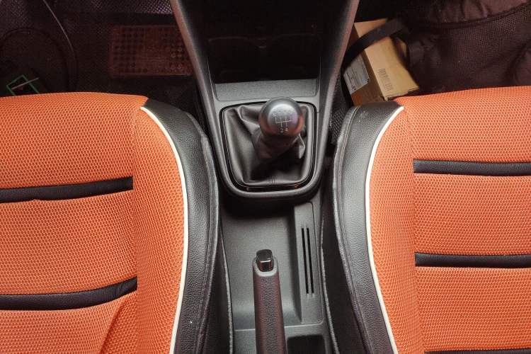 Used Volkswagen Jetta 2015 Value Edition 1.6L Manual Fashionable Style