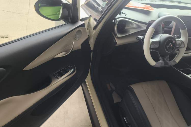 Used BYD Dolphin 2023 420 km Fashion Edition
