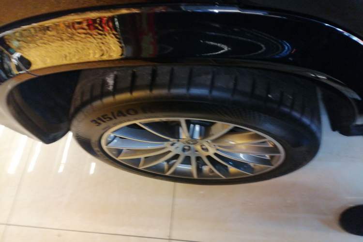 Used Mercedes-Benz GLE 2024 GLE 450 4MATIC Luxury Model Right Rear Wheel Hub