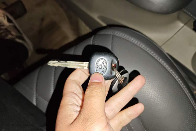 Used Toyota Verso 2011 180E CVT Elite Edition Vehicle Key