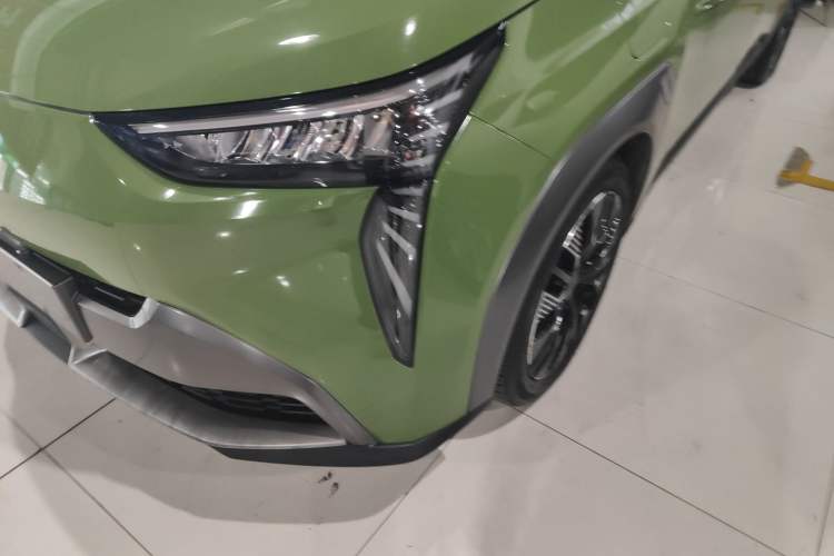 Used AION Y 2022 70 Tech Edition Lithium Iron Phosphate
