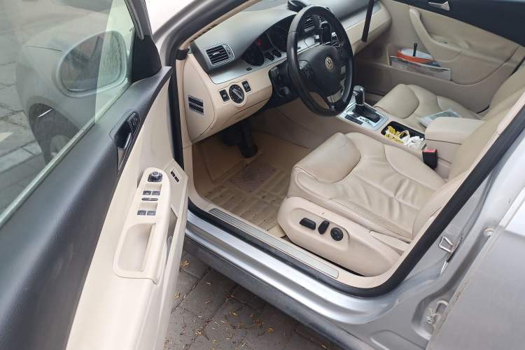 Used Volkswagen Magotan 2011 1.8TSI DSG Comfort Model Driver Seat