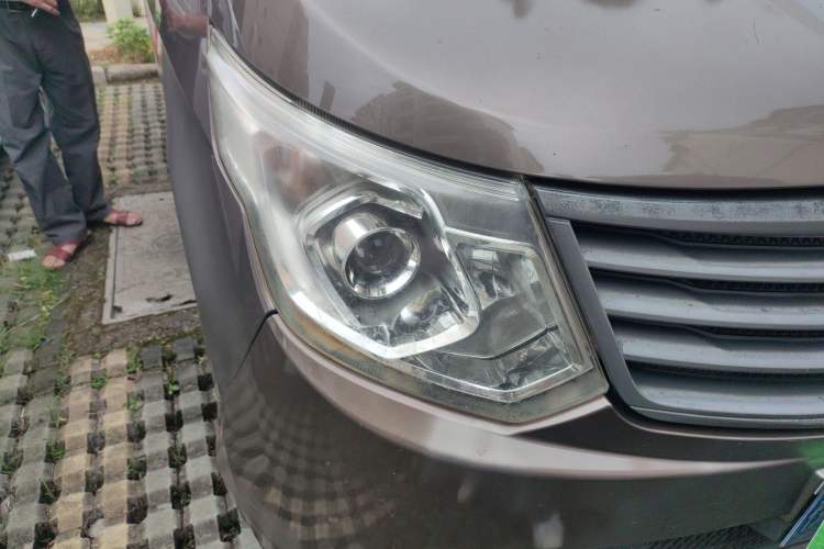 Used Wuling Zhengcheng 2015 1.8L Comfort Model LJ479QE2
