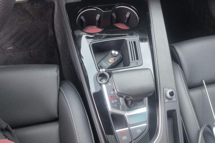 Used Audi A4L 2024 40 TFSI Luxury Dynamic Edition
