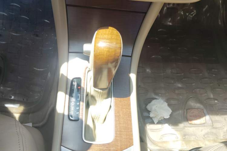 Used Nissan Sylphy 2009 1.6XE Automatic Comfort Edition Gear Lever