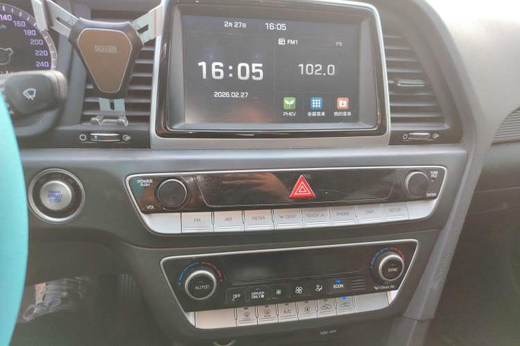 Used Hyundai Sonata Plug-in Hybrid 2018 2.0 PHS Smart Connect Version China VI Standard Audio And AC Panel