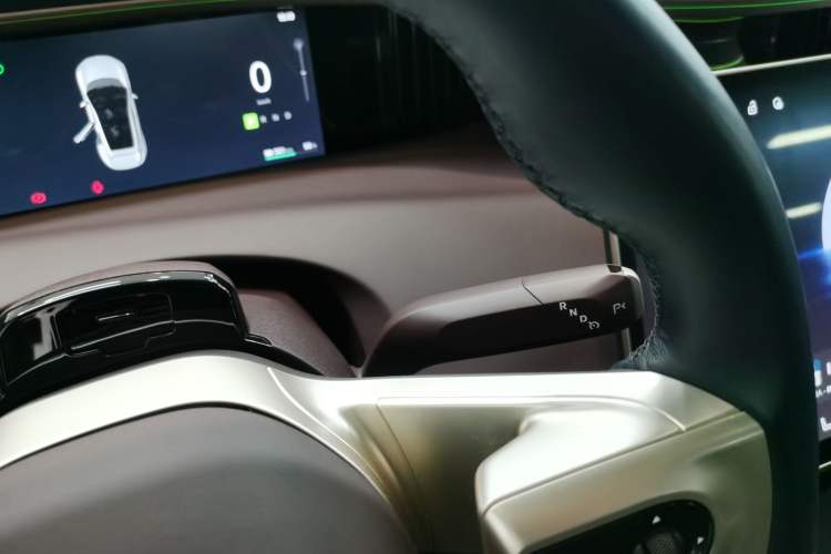 Used Avatr 11 2023 HarmonyOS Version Smart Enjoyment Upgrade Model 90-Degree Rear-Wheel Drive Edition
