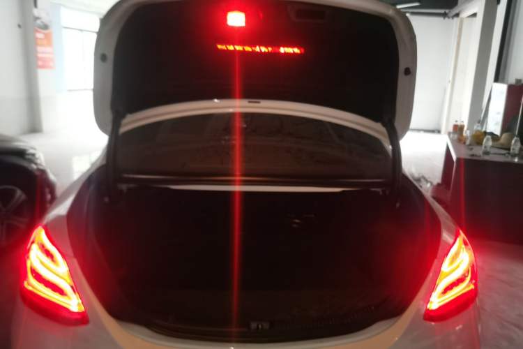 Used Mercedes-Benz C-Class 2017 Facelift C 200 L Sport Edition