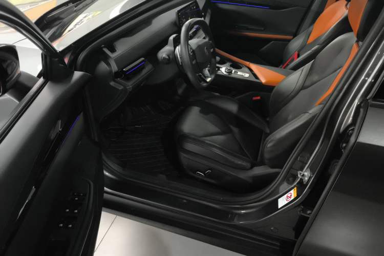 Used CHANGAN UNI-V 2022 1.5T Prestige Version