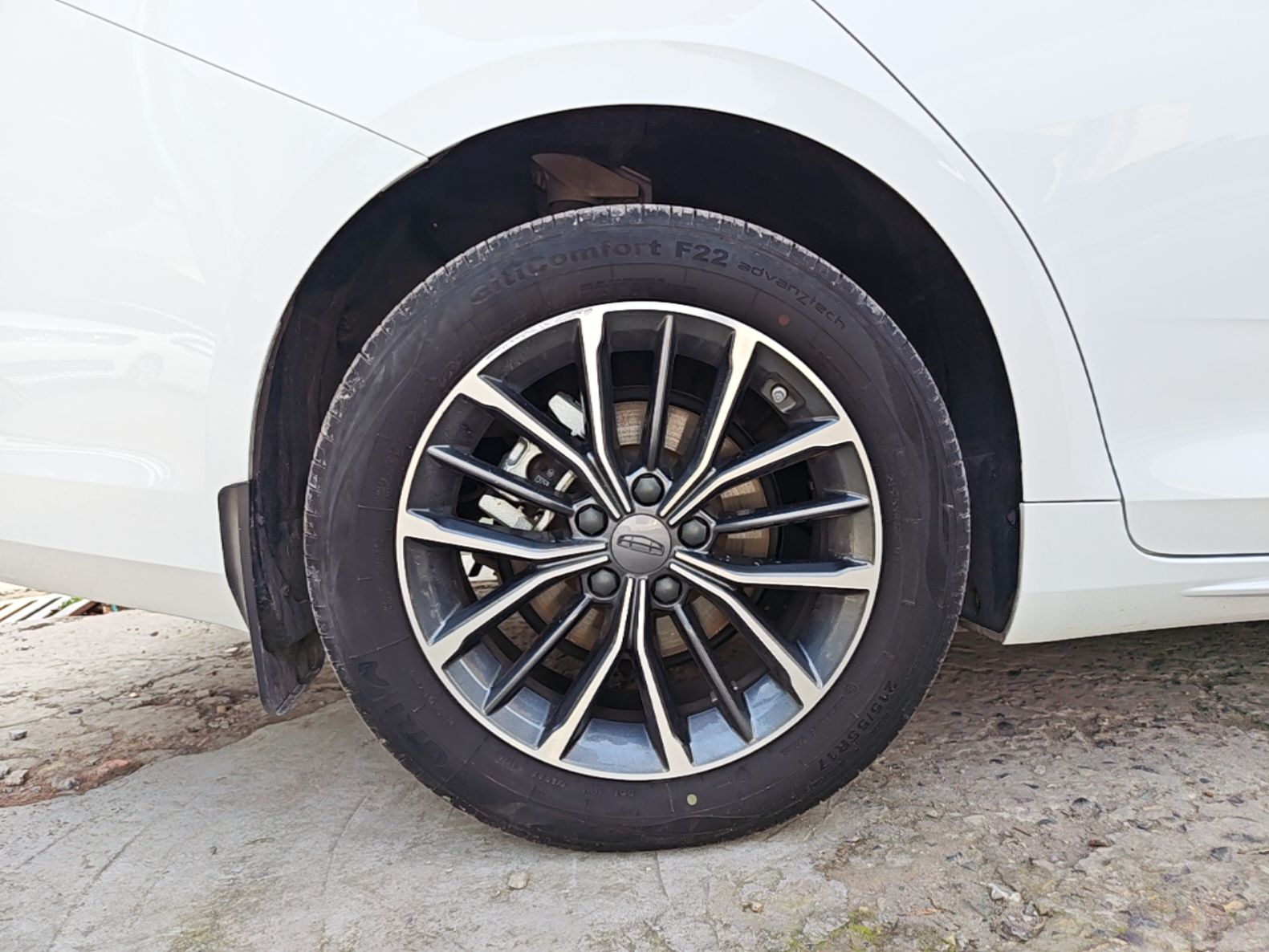 Geely Auto Preface 2023 1.5TD Fuyao Version — снимка 11