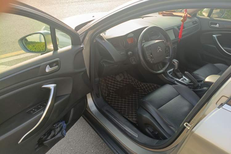 Used Citroen C5 2014 1.6T Automatic Luxury Model